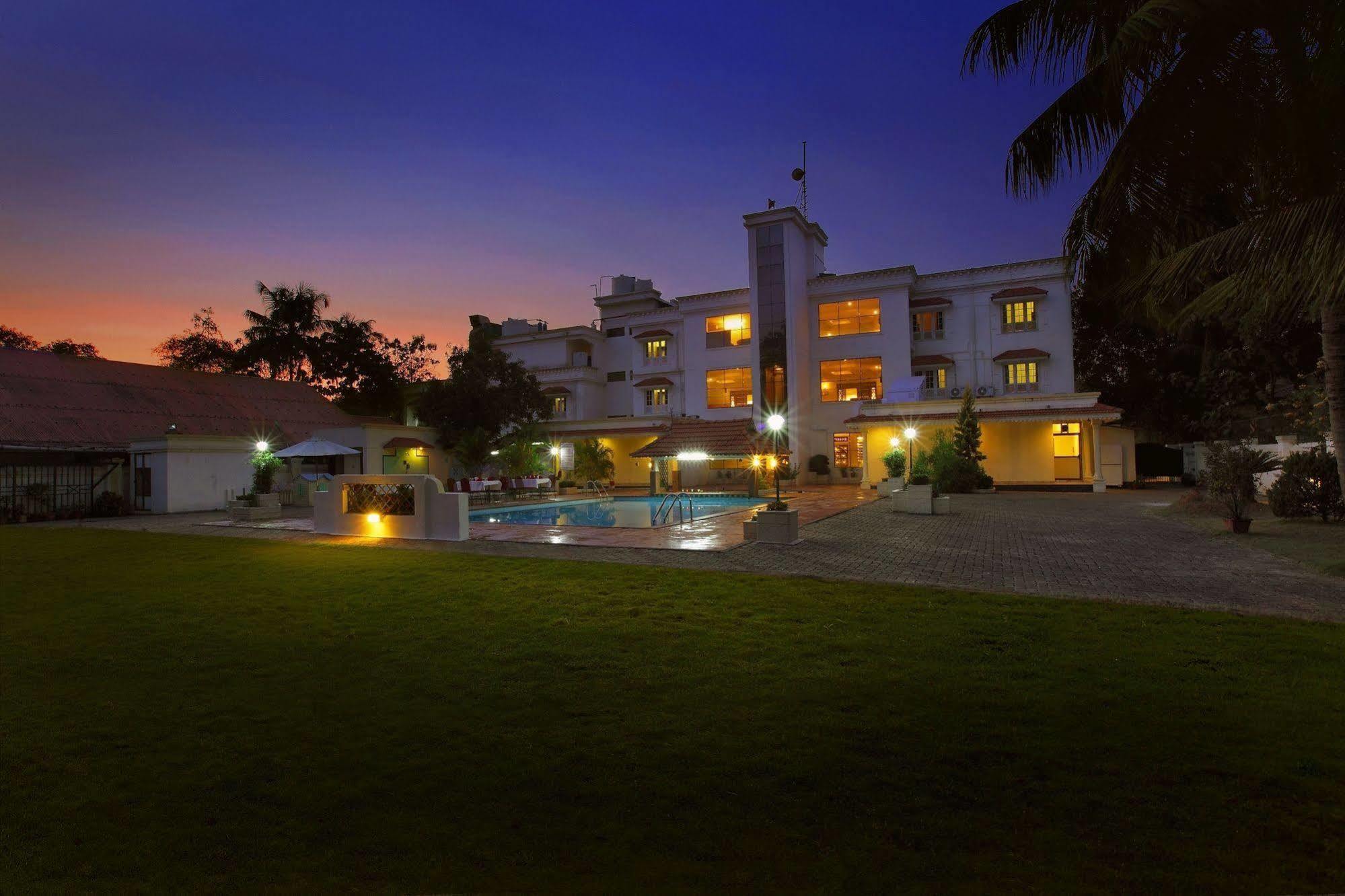 Quality Airport Hotels Nedumbassery Luaran gambar