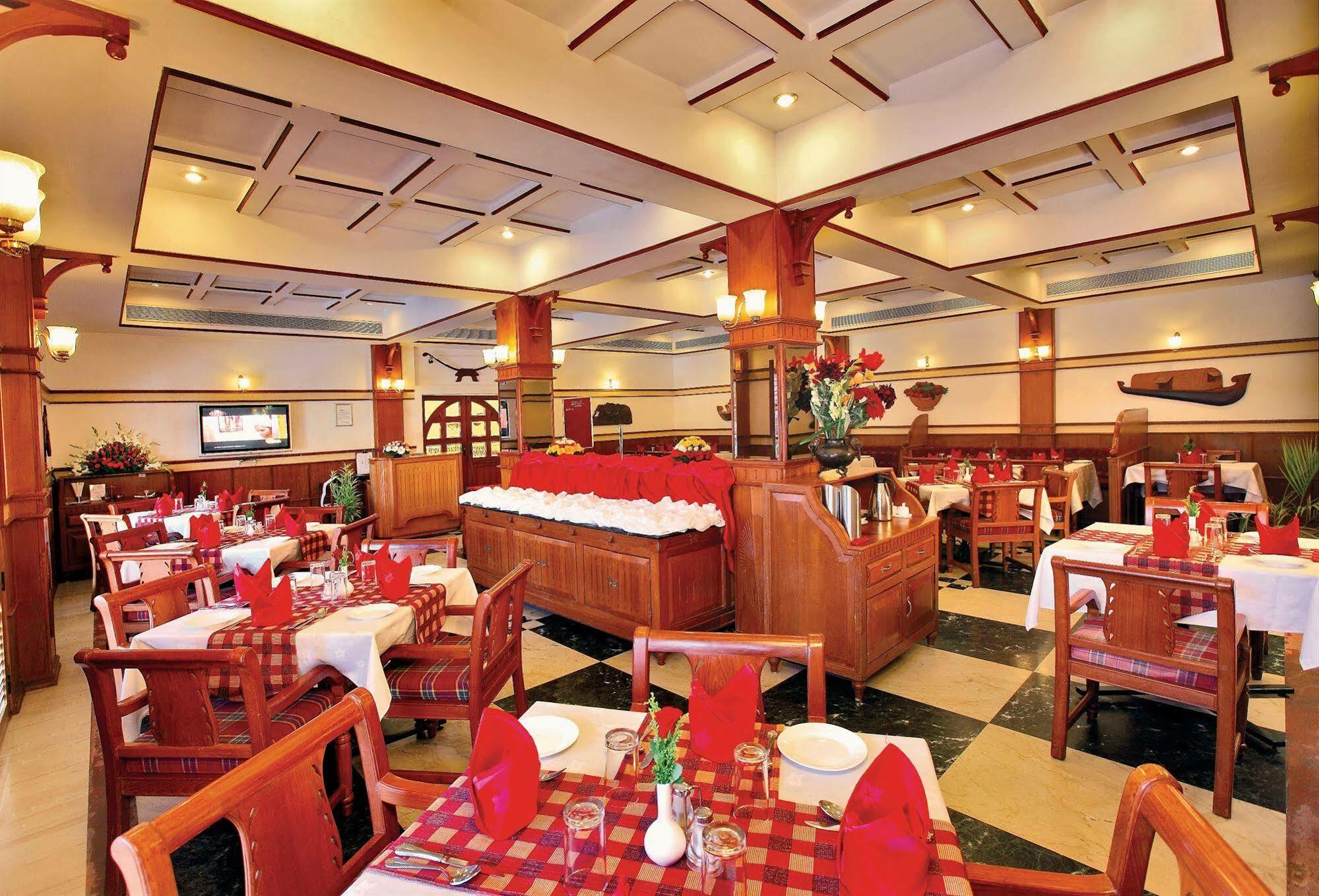 Quality Airport Hotels Nedumbassery Luaran gambar